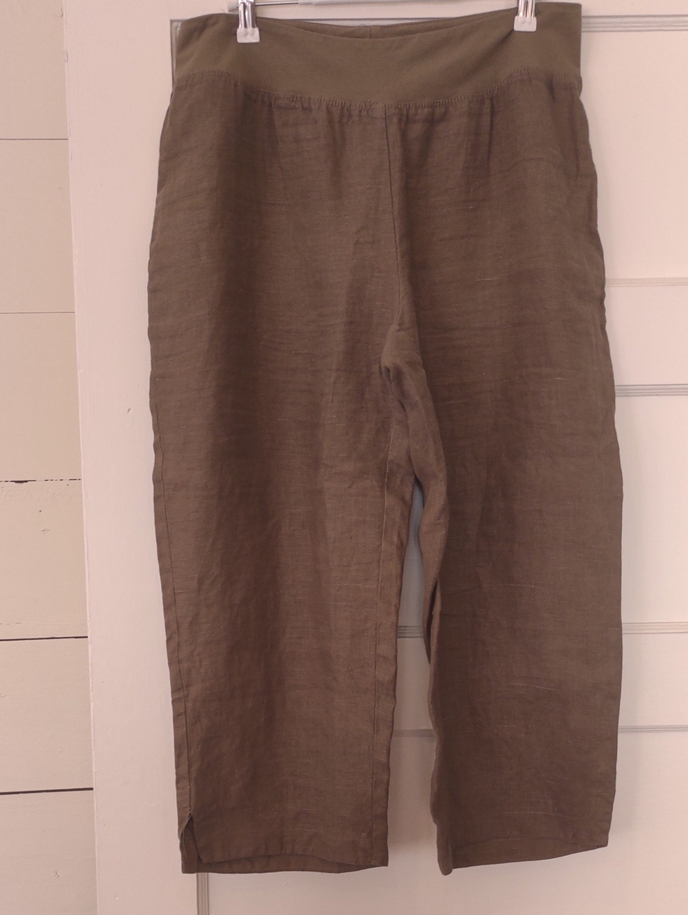 cut loose Olive Cropped Linen Pull-On Pants